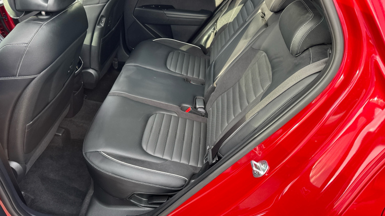 Kia Sportage 1.6T GDi 207 HEV GT-Line S 5dr Auto AWD Hybrid Estate